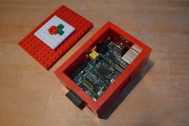 Caixa per a Raspberry Pi feta amb Lego